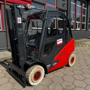Linde H25T wózek widłowy spalinowy | 2019 | 2500 mth | używany