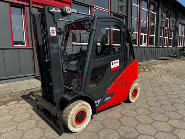 Linde H25T wózek widłowy spalinowy | 2019 | 2500 mth | używany