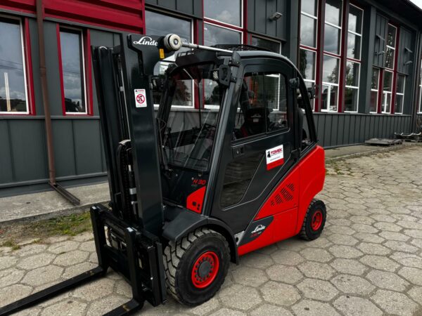 Fenwick-Linde H30T wózek widłowy spalinowy | 2019 | 6250 mth